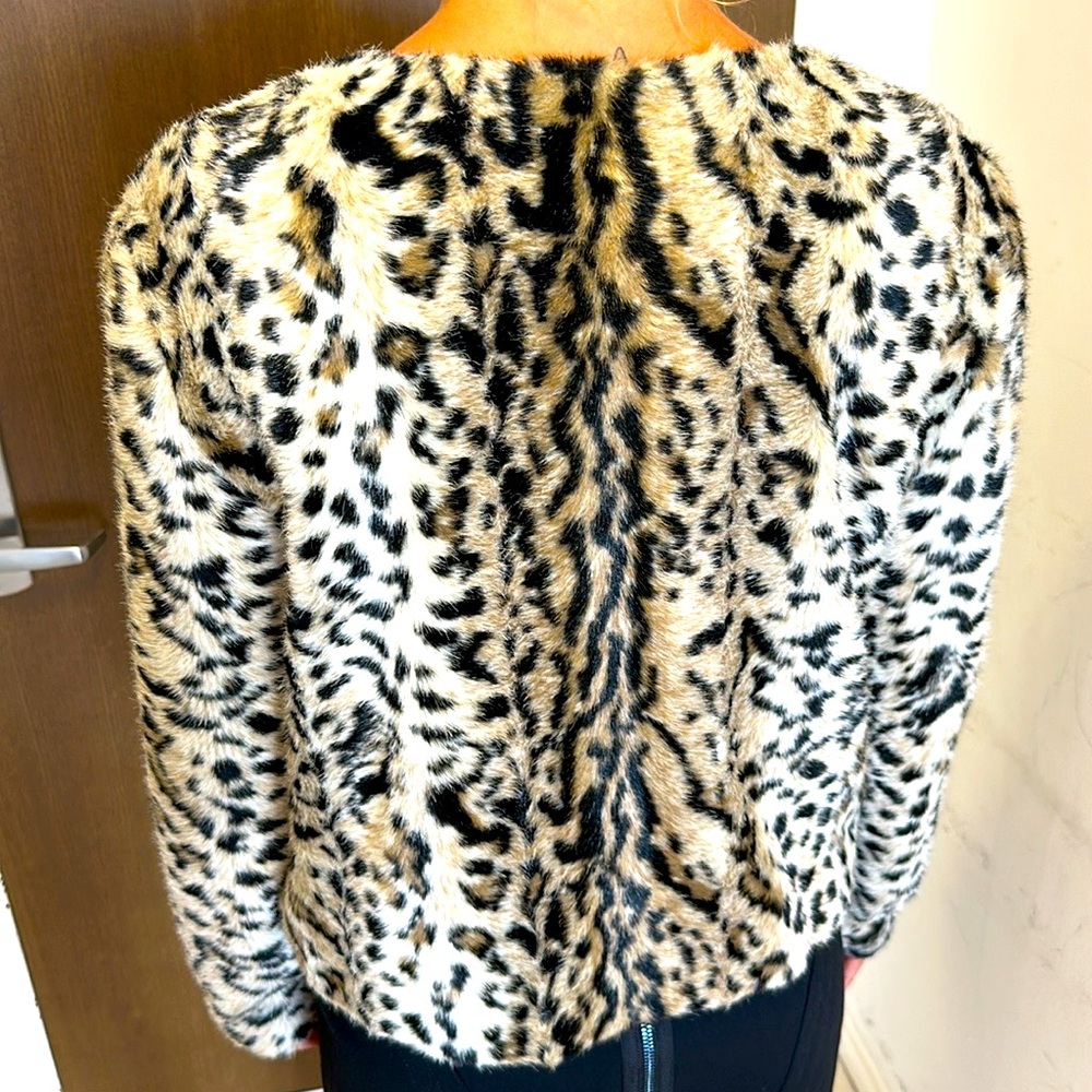 EXPRESS Fux Fur Leopard ๐ Jacket Side Pockets & Lined - Picture 3 of 10
